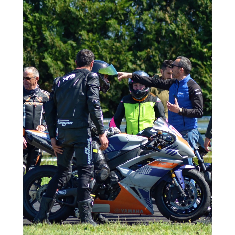 stages moto circuits d'issoire