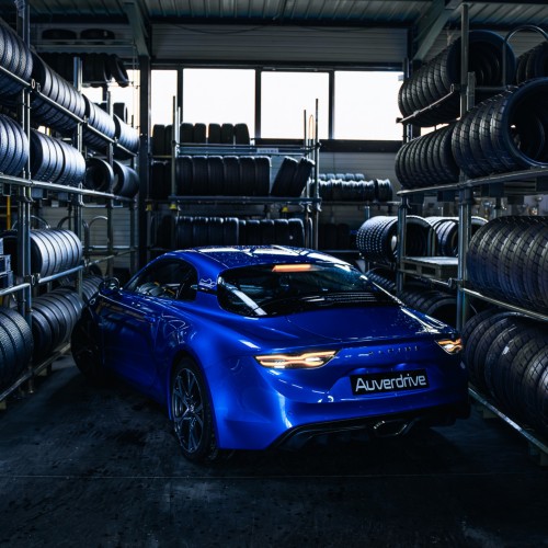Alpine A110 bleu