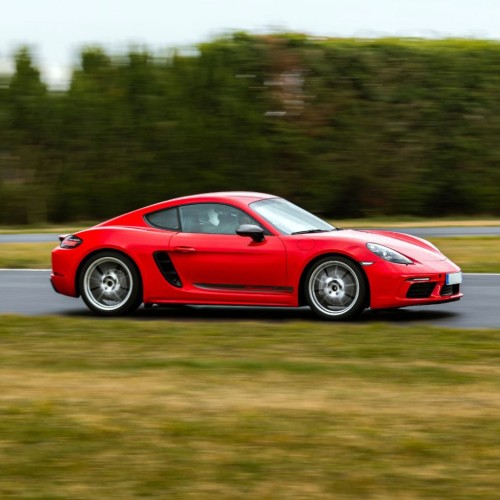 Stage Trio mégane 4 Rs ALPINE A110 Porsche Cayman T 718 sur le circuit d'issoire